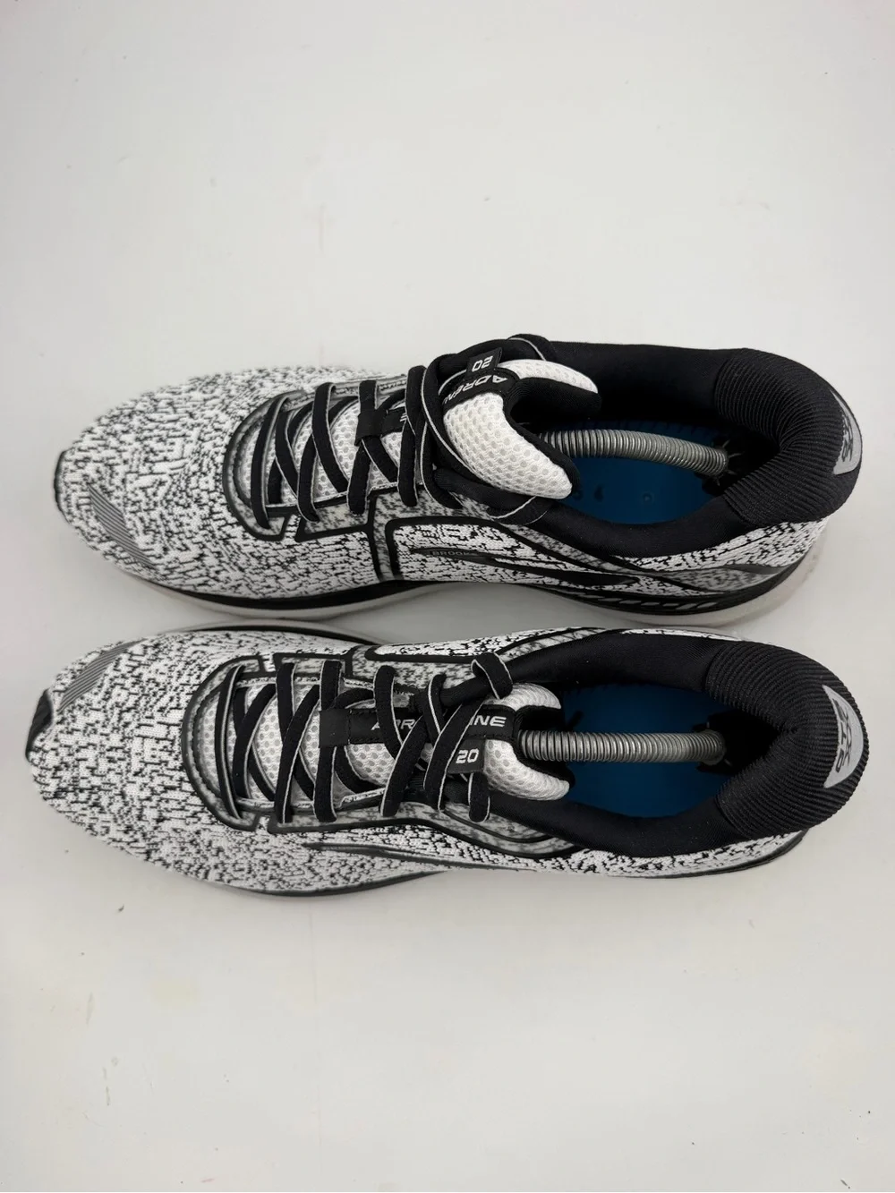 NEW! Brooks Men’s Moab 3 Vent Low - SZ 12- Black White Running Shoes Sneakers
